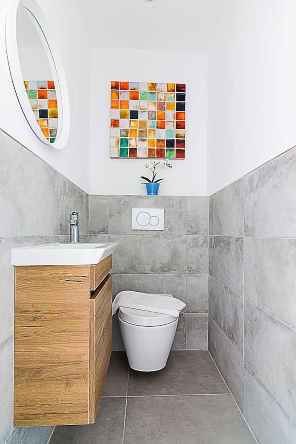Spacious Two Bedroom Apartment In Central Location Athen Eksteriør bilde