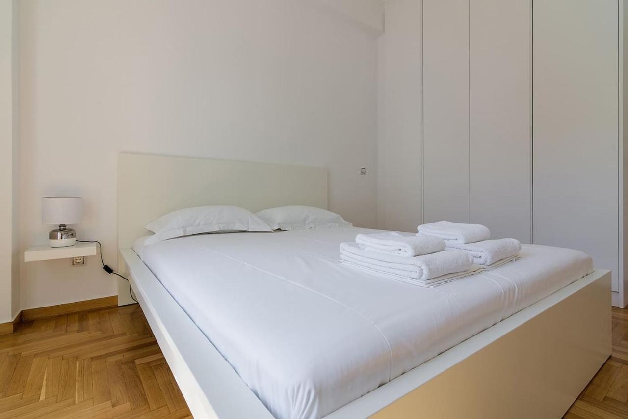 Spacious Two Bedroom Apartment In Central Location Athen Eksteriør bilde
