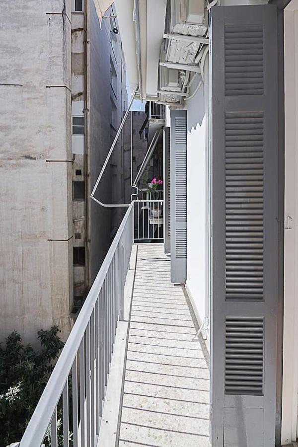 Spacious Two Bedroom Apartment In Central Location Athen Eksteriør bilde