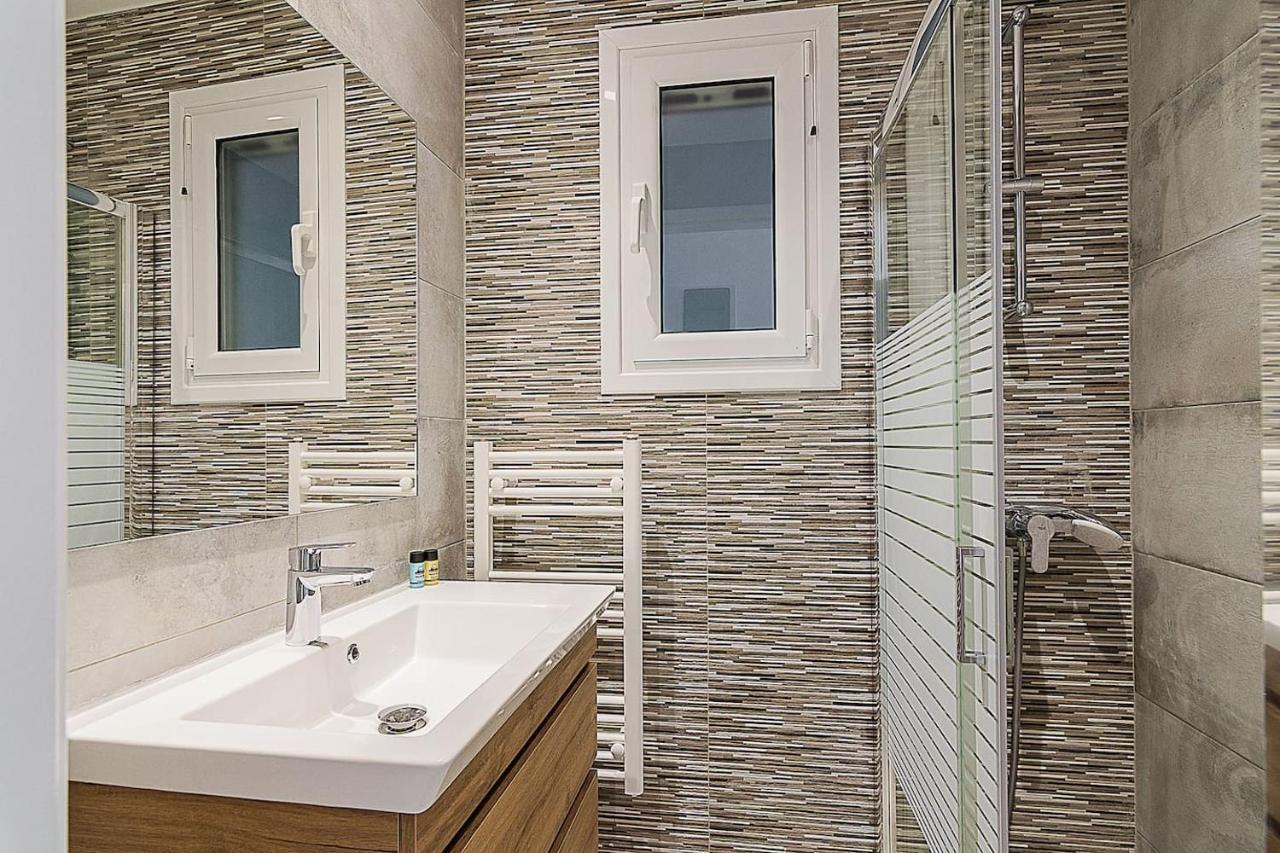 Spacious Two Bedroom Apartment In Central Location Athen Eksteriør bilde