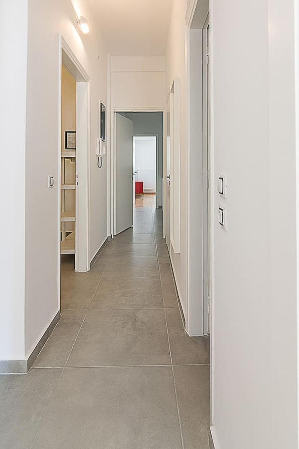 Spacious Two Bedroom Apartment In Central Location Athen Eksteriør bilde
