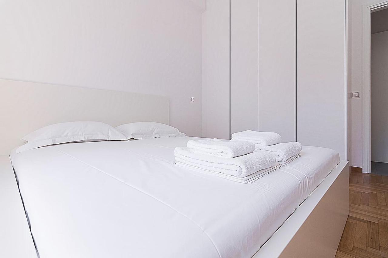 Spacious Two Bedroom Apartment In Central Location Athen Eksteriør bilde
